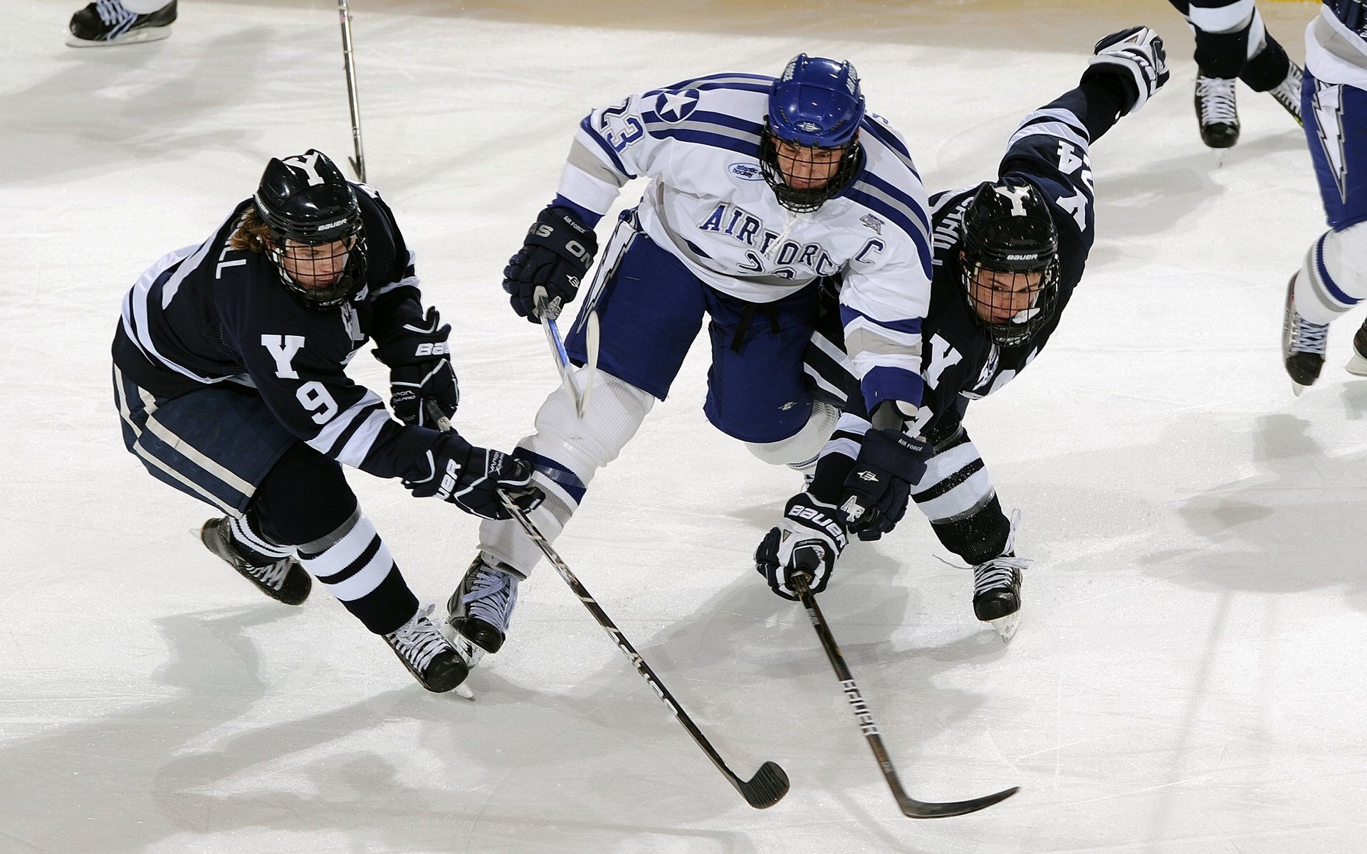 中国足球青训体系创新试点项目启动，中国青训大纲足球训练方法